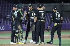 Samar Leyva “explota” con carreras para dar triunfo a Pericos