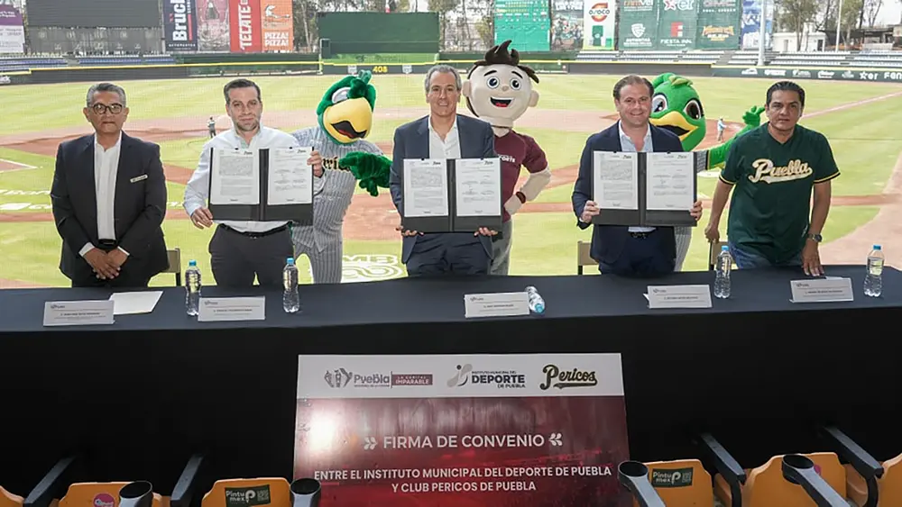 Pericos y Ayuntamiento de Puebla firman convenio de colaboración