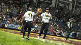 Escobazo de Pericos a Bravos en León