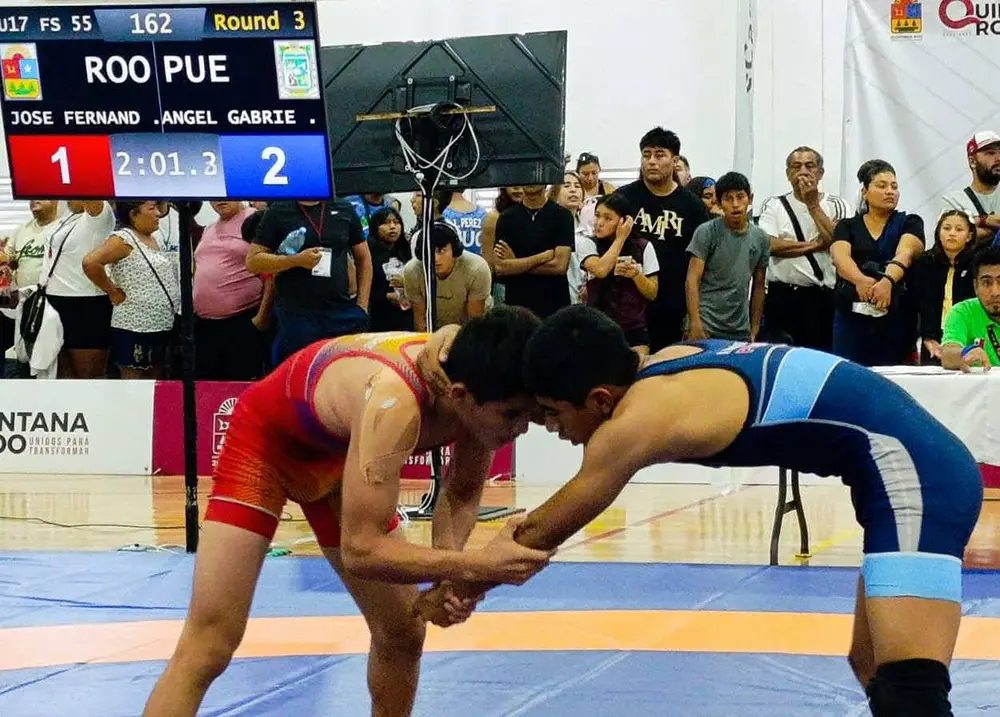 Califican 50 poblanos al Macro Regional de Luchas Asociadas