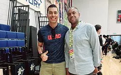 En clínica NBA se prepara coach de Tigres Blancos UMAD