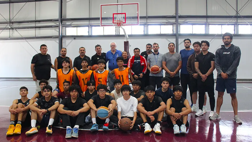 Nelson Isley encabezó certificación FIBA-WBC para entrenadores poblanos