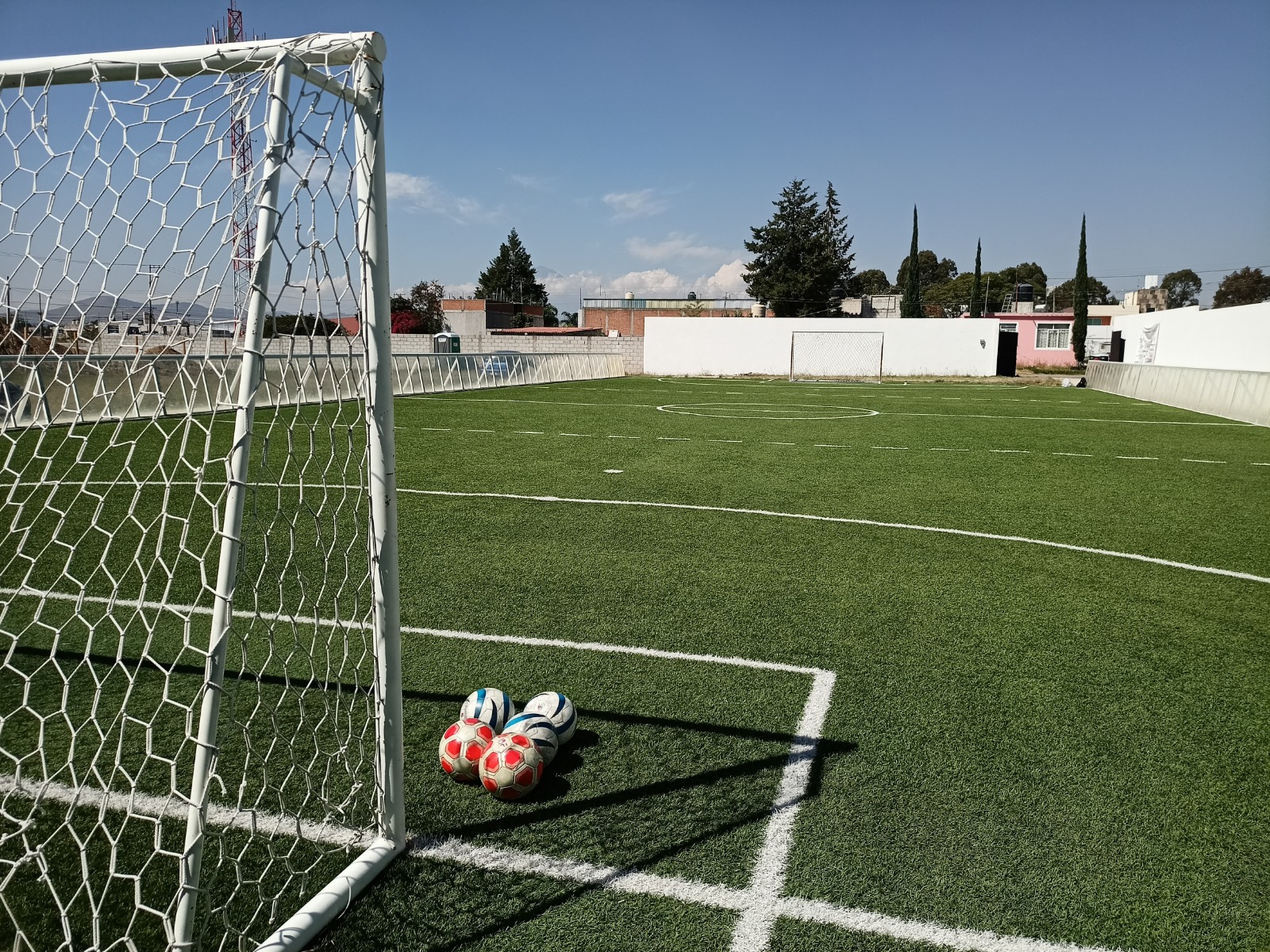Topos FC invita a participar en torneo de Fútbol 5 con causa