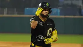 Pericos evitan barrida en Veracruz para sostener el liderato