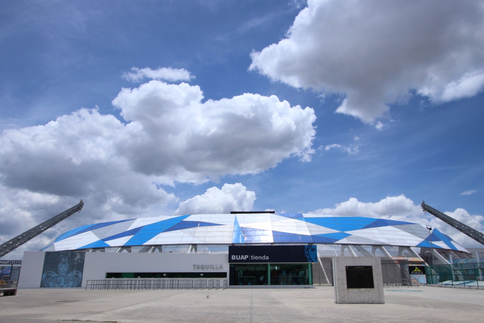 Estadio Universitario BUAP, listo para recibir al Tri Femenil
