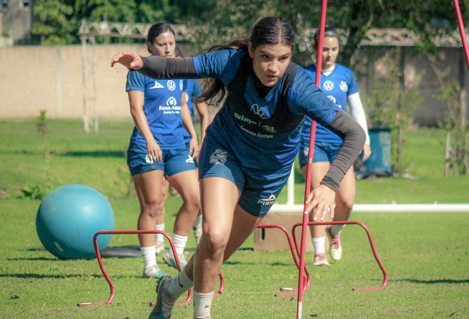 Busca la Franja Femenil un tanque de oxígeno ante Pumas