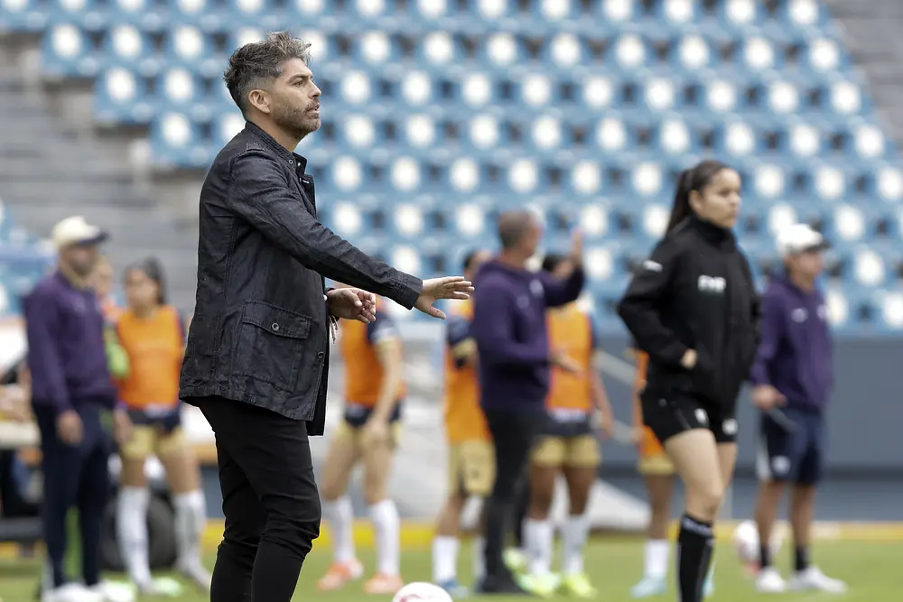 Carlos Adrián Morales: “Hubo nerviosismo; tuvimos un partido bastante malo”