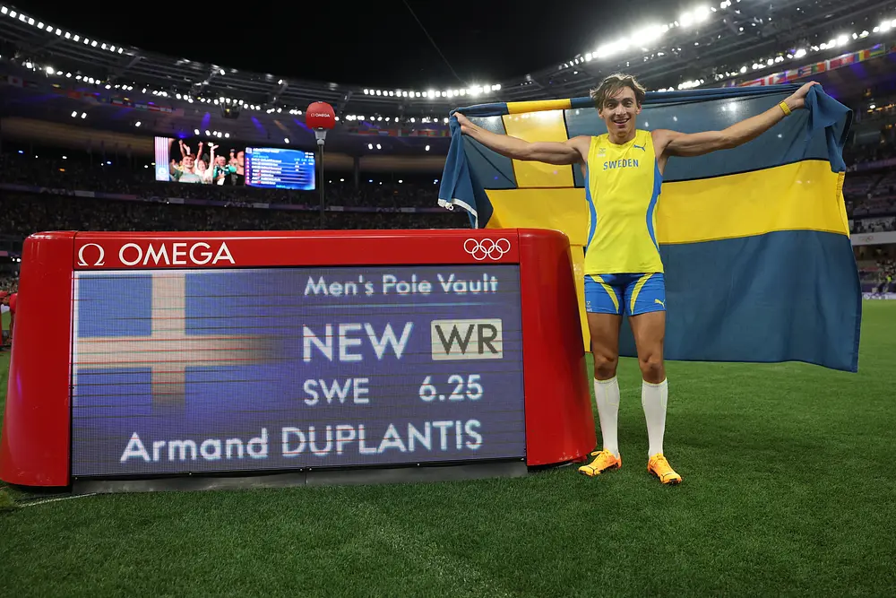 Armand Duplantis, campeón olímpico con récord en Salto con Pértiga
