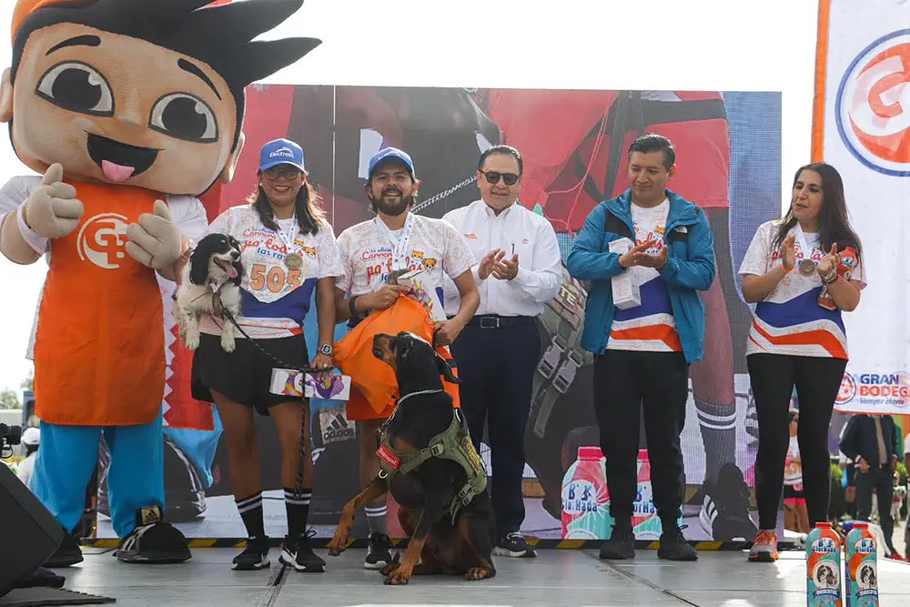 Carrera “Pa’ todas las razas” 2026 tuvo 600 participantes