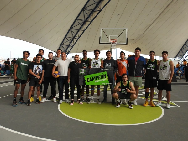 Se desarrolla con éxito torneo de basquetbol “Ciudad de | Grada