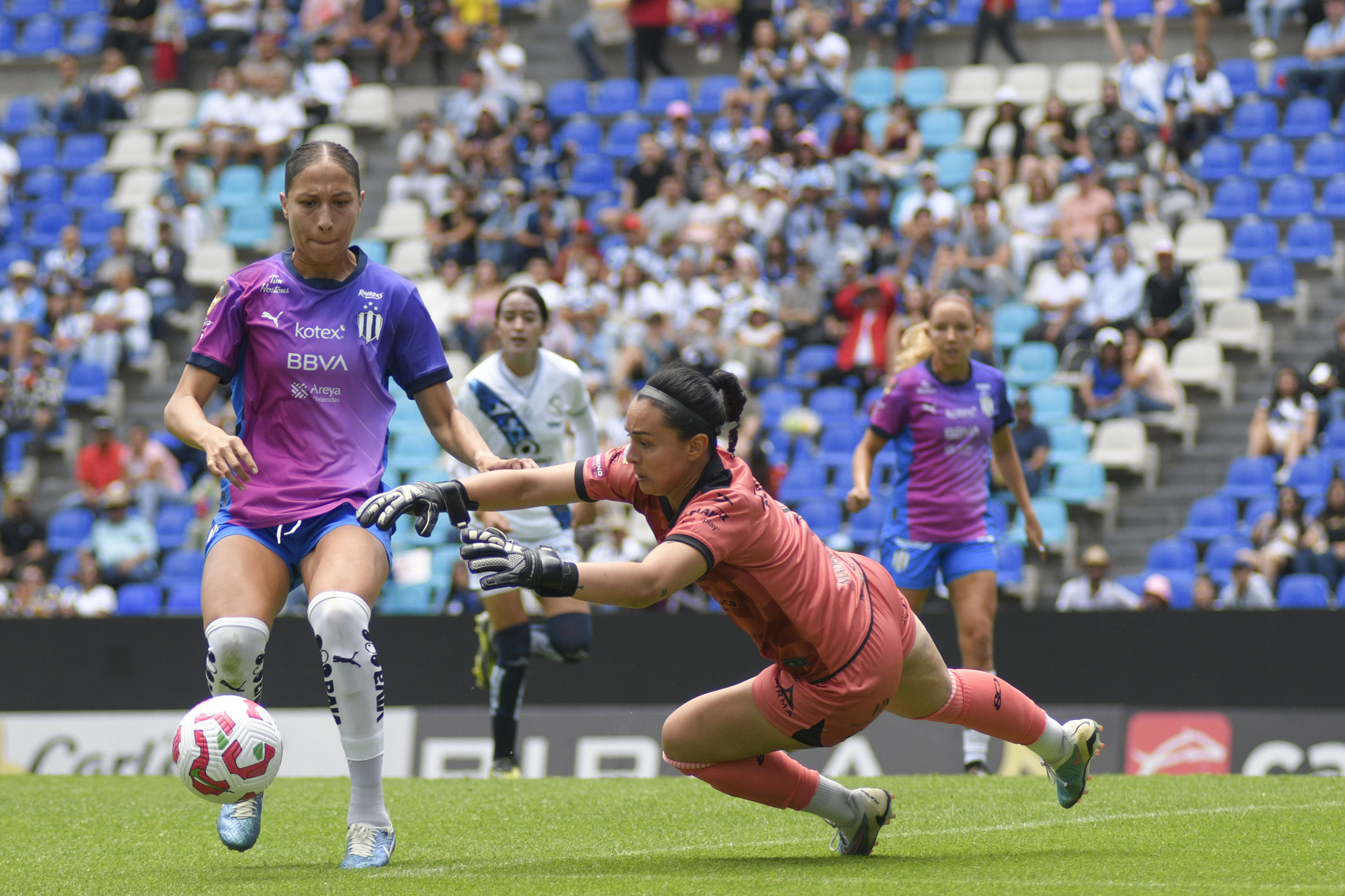 Machuca evita goleada de la Franja ante Rayadas