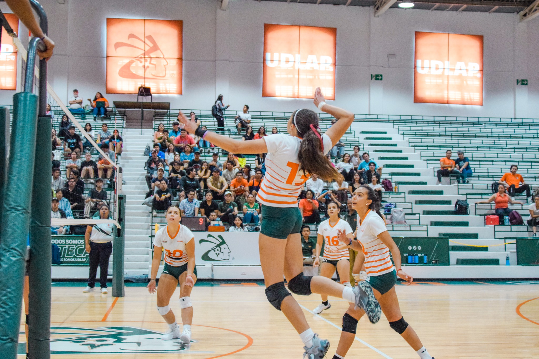 Domina UDLAP voleibol de CONADEIP