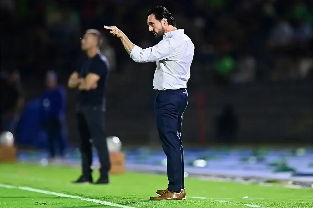 Club Puebla: Espinoza mantiene racha positiva de DT's mexicanos