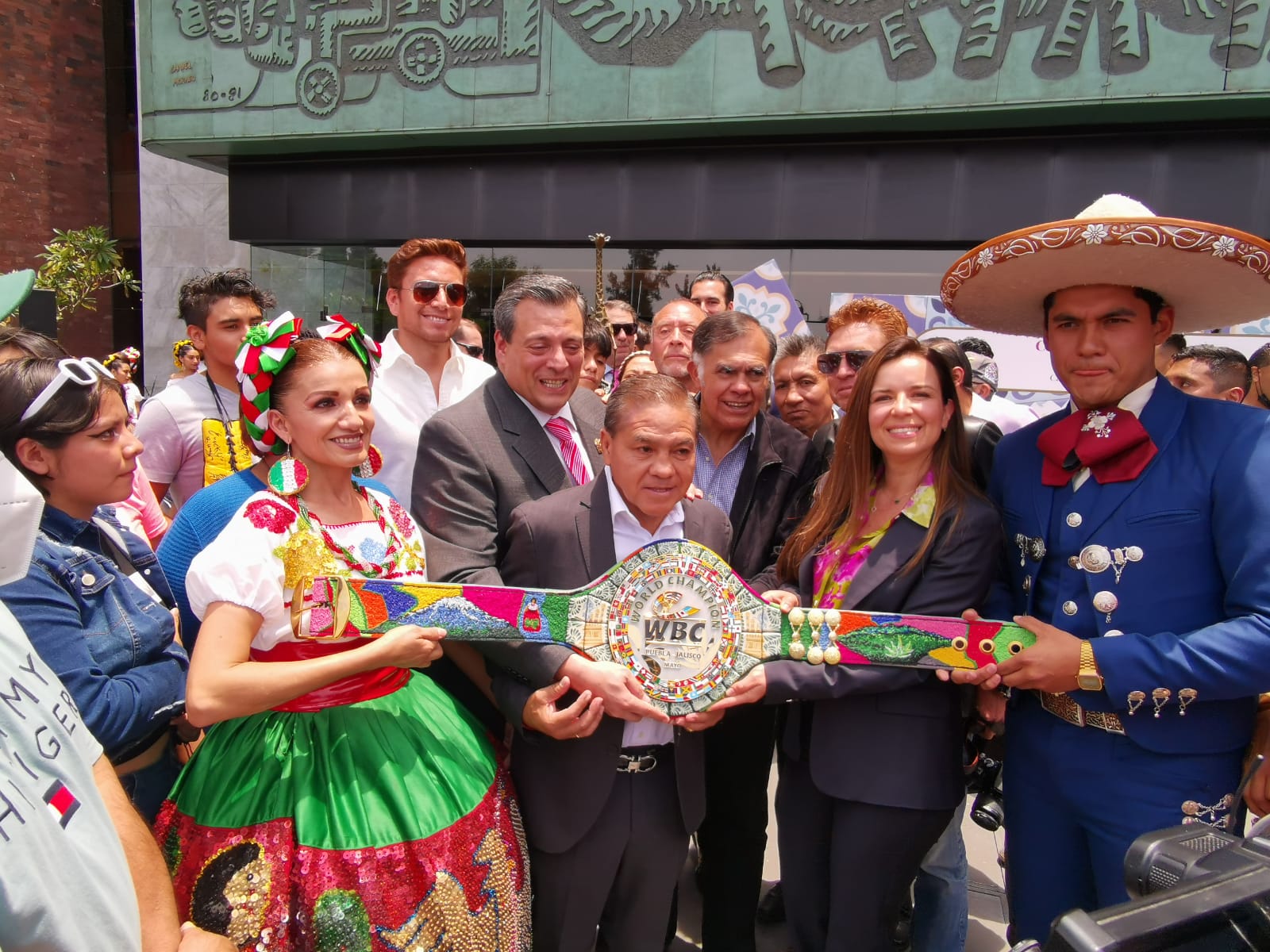 Pelea Canelo-Ryder tendrá sabor y color poblano