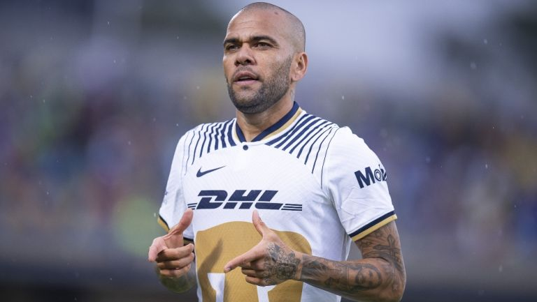 Dani Alves, fuera de Pumas tras caso en Barcelona