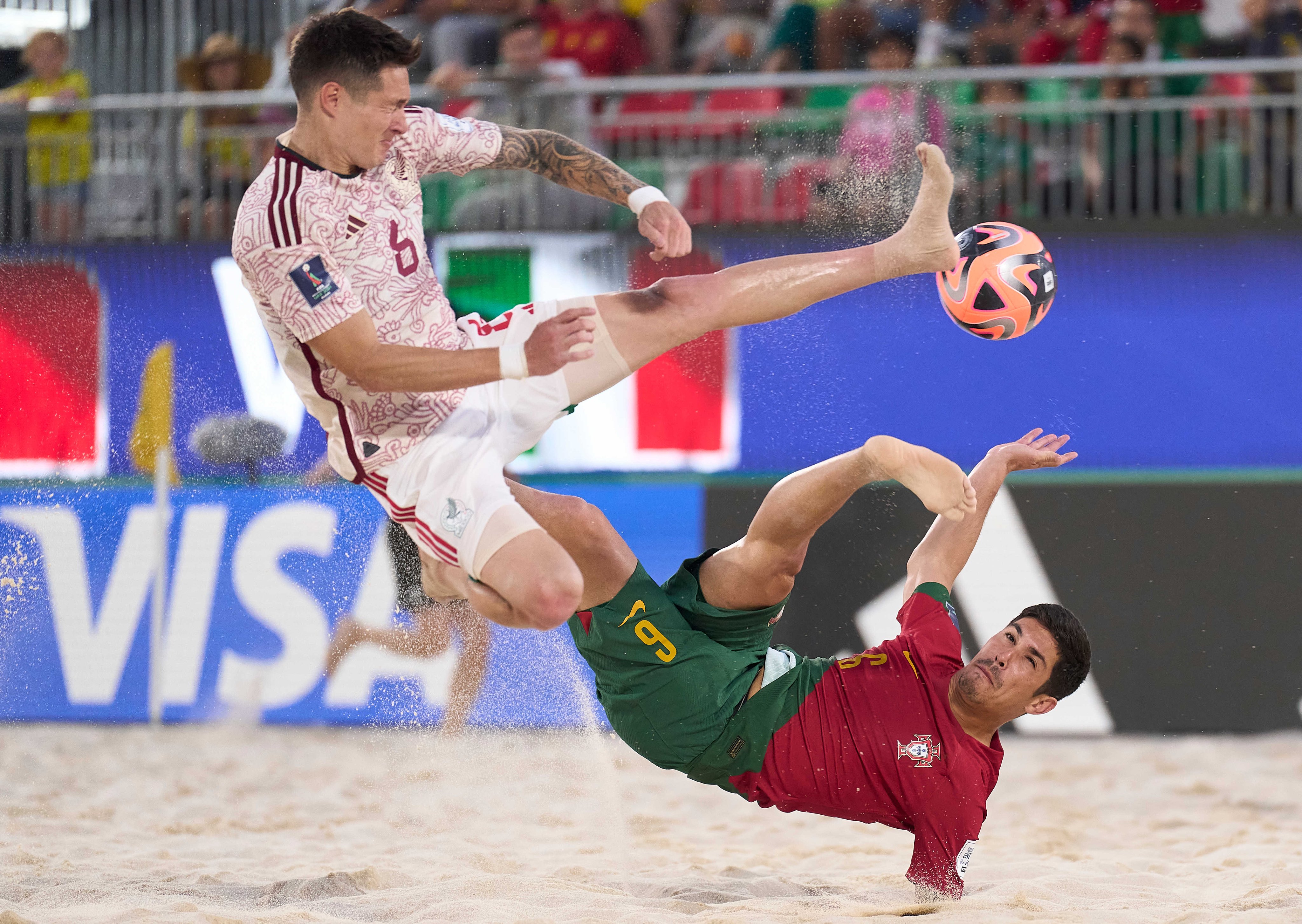 México sufre goleada 8-2 ante Portugal en debut del Mundial Playa 2024