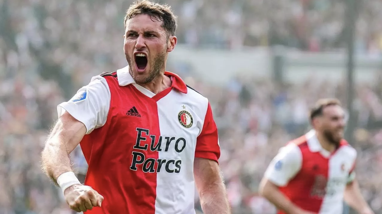 “Santi” Giménez se proclama campeón de la Eredivisie