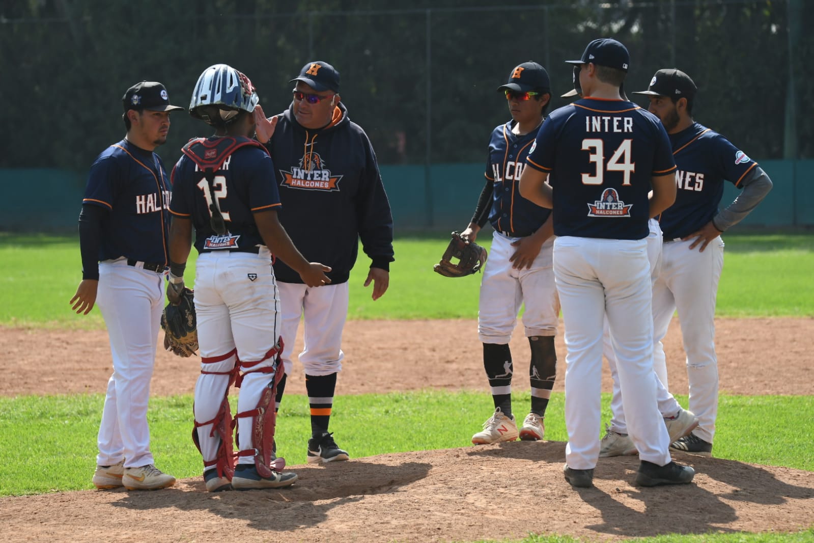 Con victoria, Halcones Inter arrancan búsqueda por el bicampeonato nacional