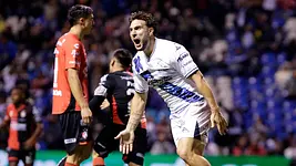 Once meses después, Lucas Cavallini volvió a jugar