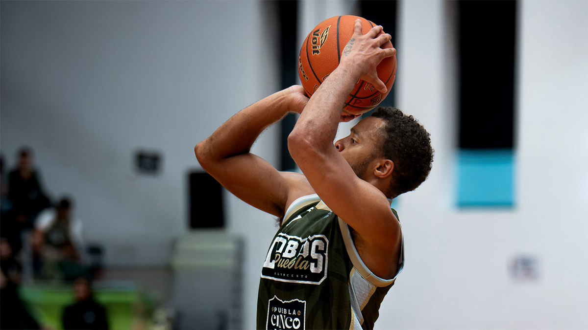 Por “ajuste técnico”, Lobos Puebla anuncia baja de Clevin Hannah