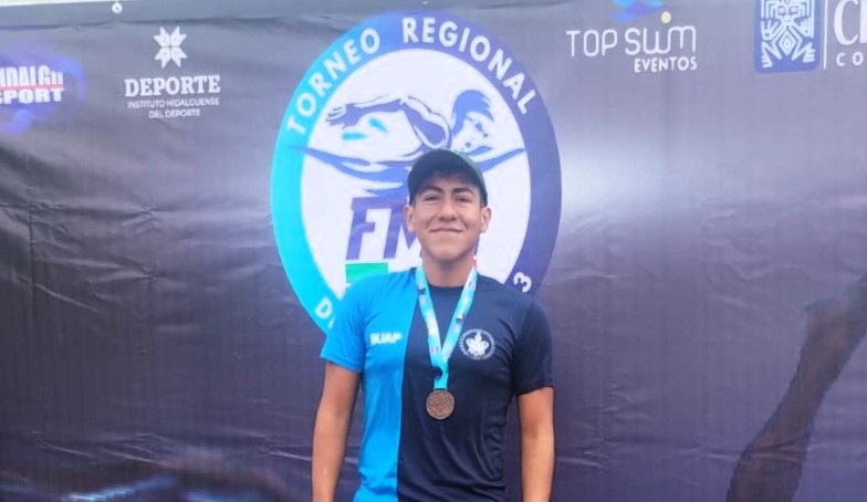 Brillan nadadores BUAP en Torneo Regional de Invierno