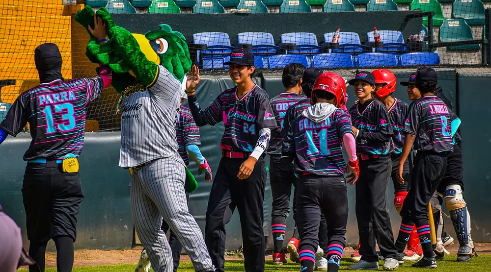 Pericos firman al lanzador Matías Morales en Copa Periquitos 2025