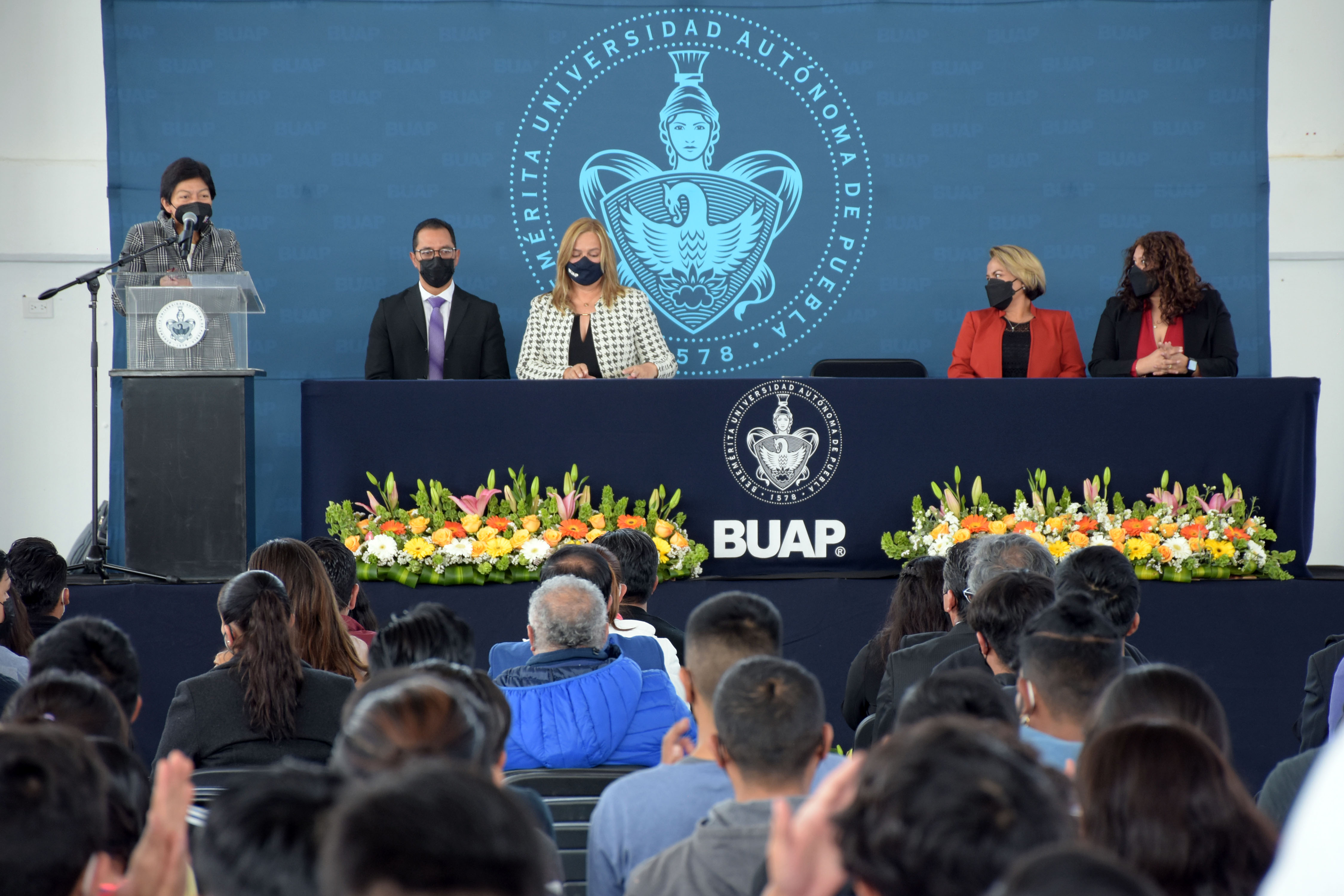 Destaca BUAP labor social de egresados de Cultura Física