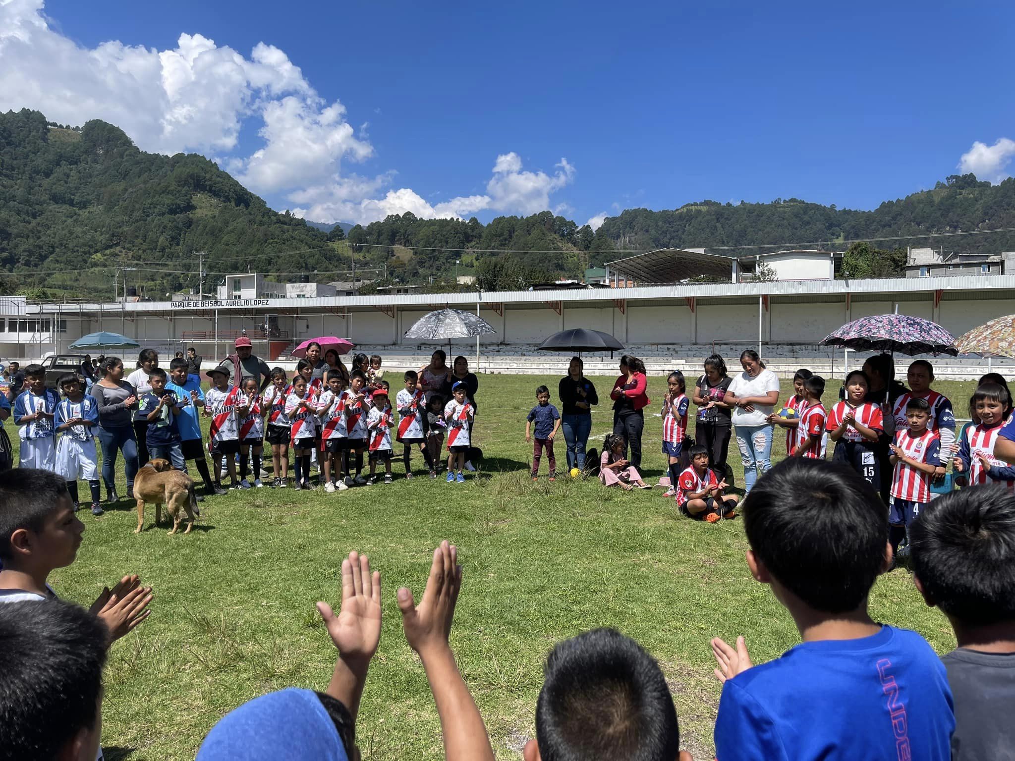 Festejan inicio de Liga Infantil de Futbol en Chilchotla