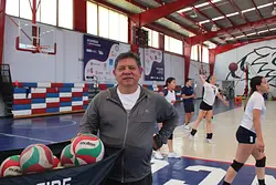 Avanzan selectivos UMAD de voleibol con paso firme