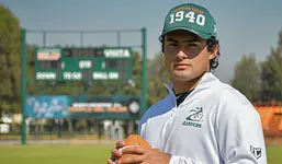 Aztecas UDLAP logra firmar al quarterback Iker Ayala