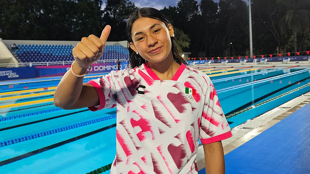 Aranza López cierra en 4.º lugar en 400 metros libres 