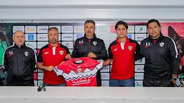 Coyotes anuncia a Arturo Ortega como nuevo DT