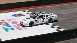 Acarició Santino Zanella pódium en 1ra. Fecha de NASCAR