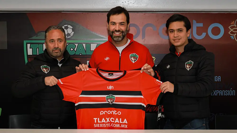Gustavo Leal, nuevo director técnico de Coyotes de Tlaxcala