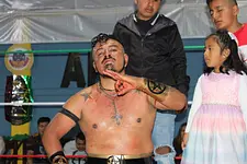 Espectacular celebración de los 90 años de lucha libre