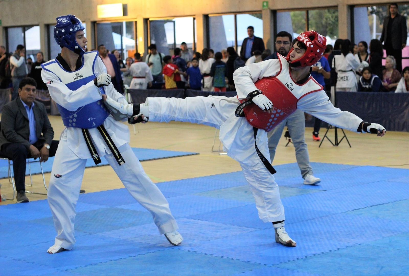 Taekwondoín poblano busca llamado a Selección Nacional