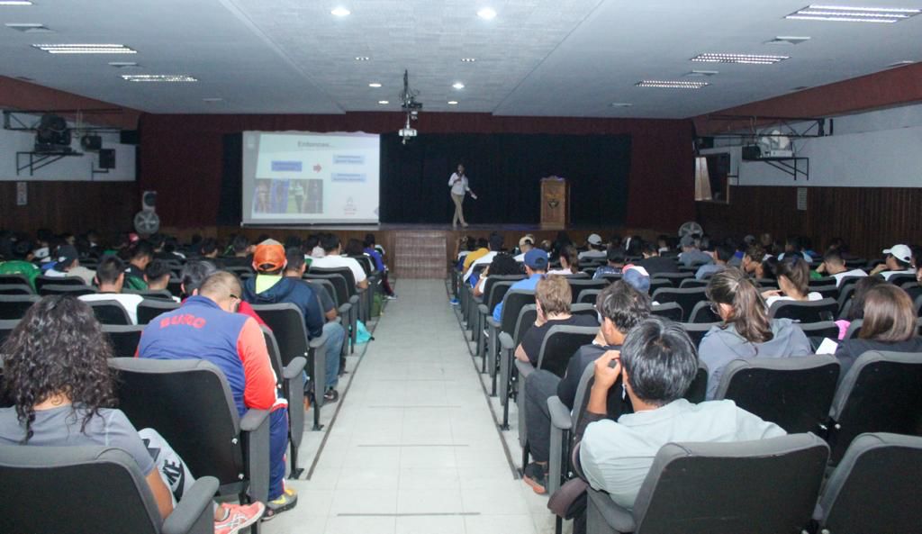 Capacita INPODE a entrenadores deportivos