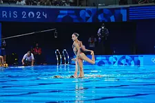 Destaca Natación Artística con rutina libre