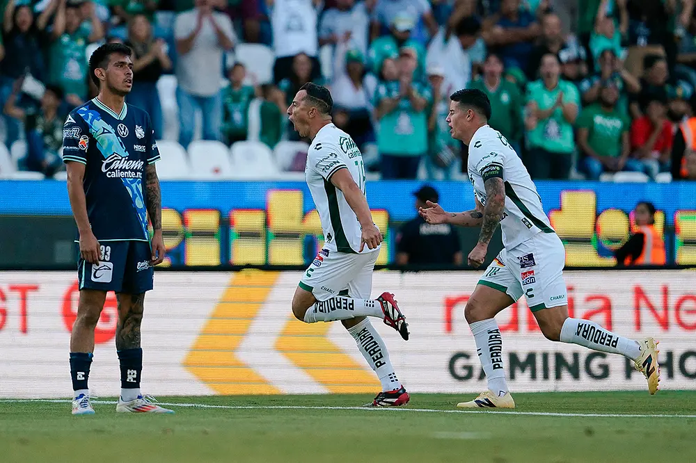 Puebla pierde en León y llega a diez derrotas en el torneo
