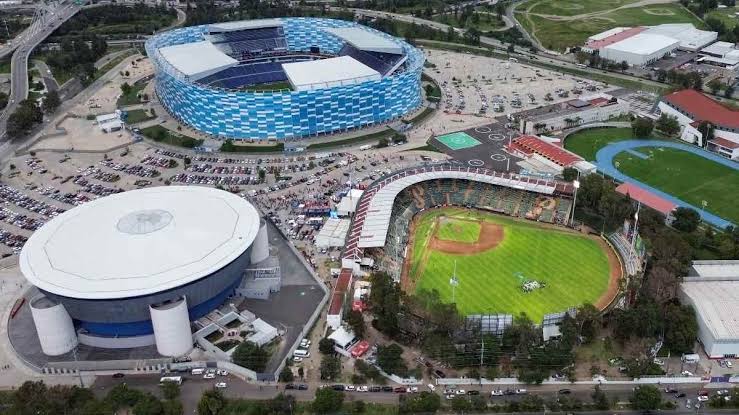Gobierno de Puebla quitará manejo a "28 de Octubre" de estacionamientos de estadios