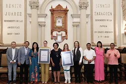 Autoridades reconocen las trayectorias de Sofía Reinoso y Tania Martínez