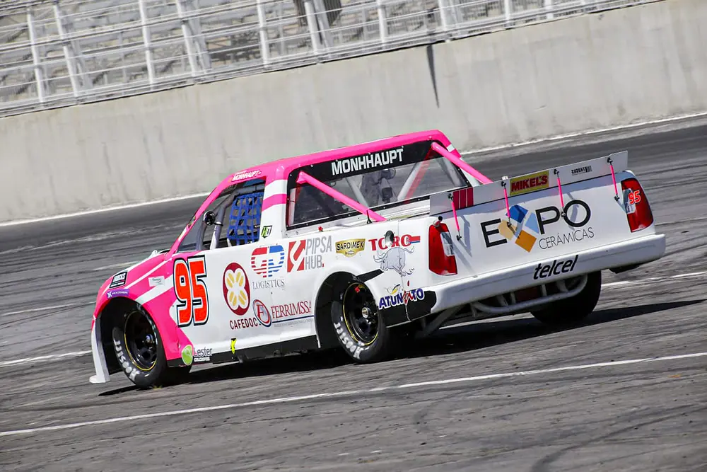 Alexandra Mohnhaupt se acerca al Top 10 de Trucks México Series