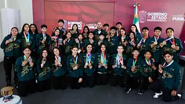 Gobierno de Puebla reconoce a medallistas de Olimpiada Nacional 2026