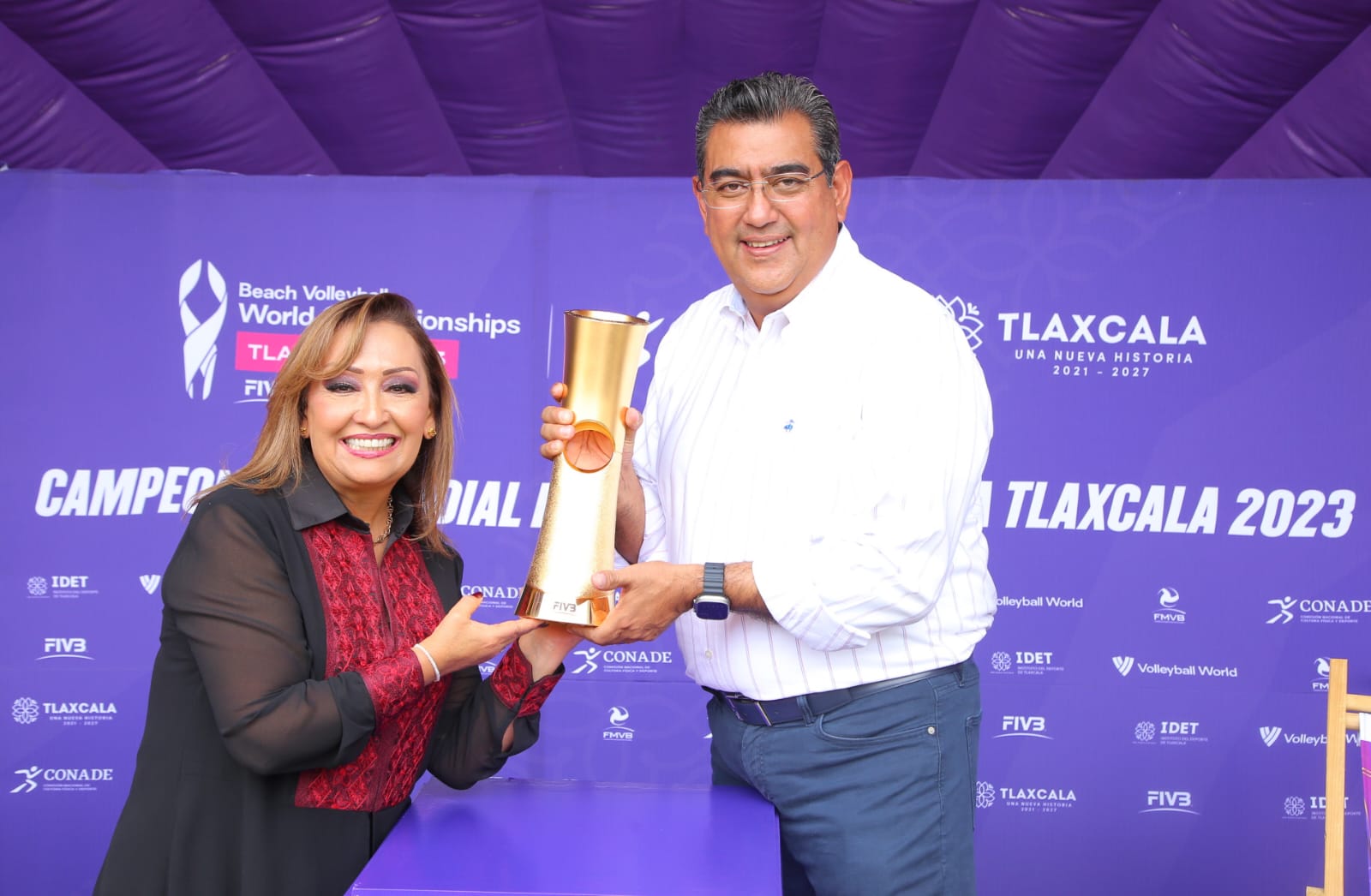 Presentan Puebla y Tlaxcala el “Trophy Tour” del Mundial de voleibol de playa