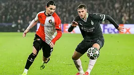 Milán de Santiago Giménez, eliminado de la Champions League