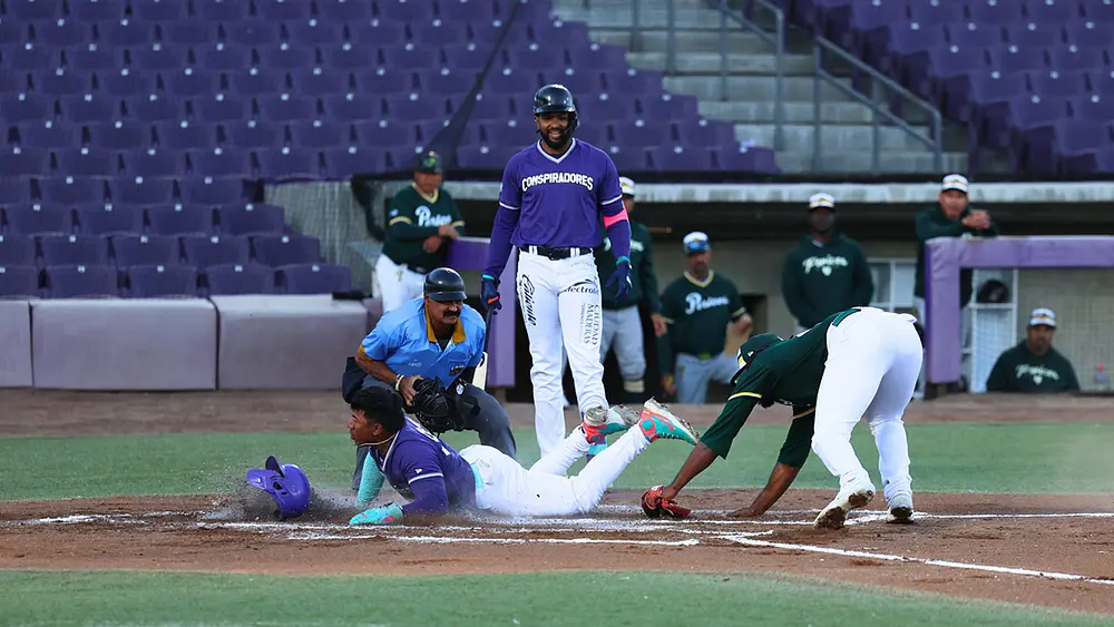 Conspiradores propina primera derrota de Pericos en la pretemporada