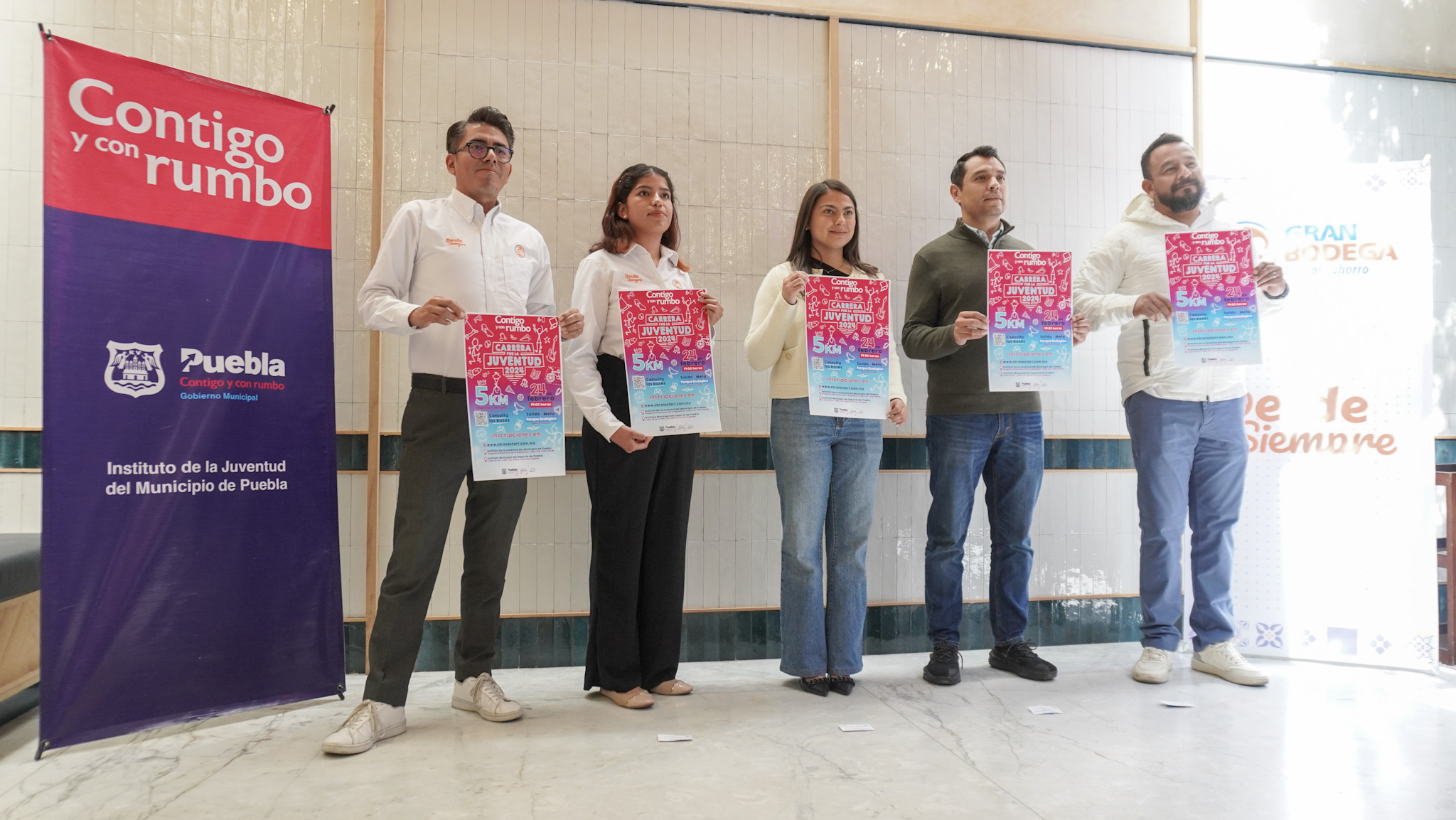 Ayuntamiento de Puebla y Asociación de Atletismo lanzan la carrera por la Juventud