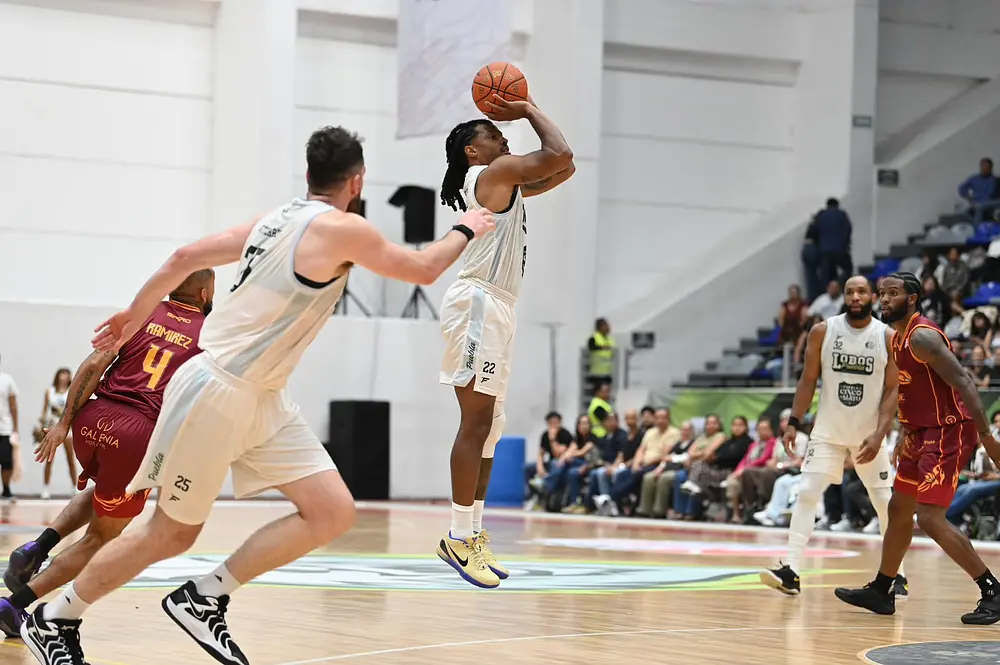 LNBP: aplastó Lobos Puebla a Cancún para arranque perfecto