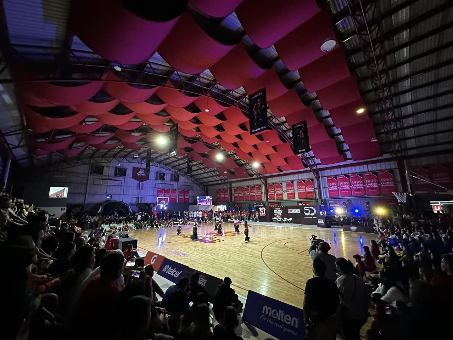 En marcha la fiesta del basquetbol estudiantil con los Ocho Grandes