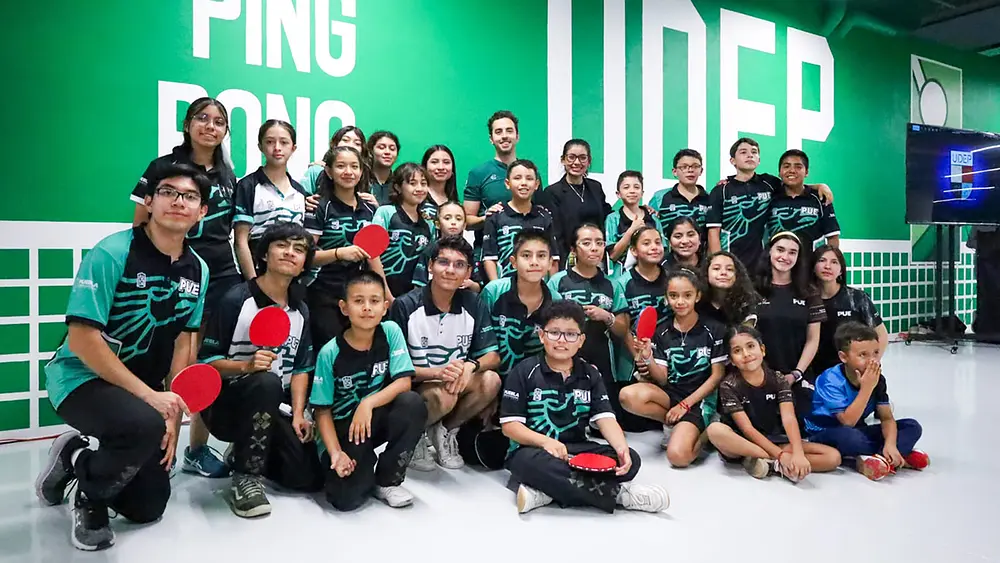 En la UDEP, Marcos Madrid reconoció a medallistas de Olimpiada Nacional